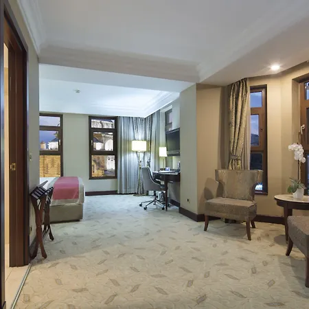 Old Apartment *